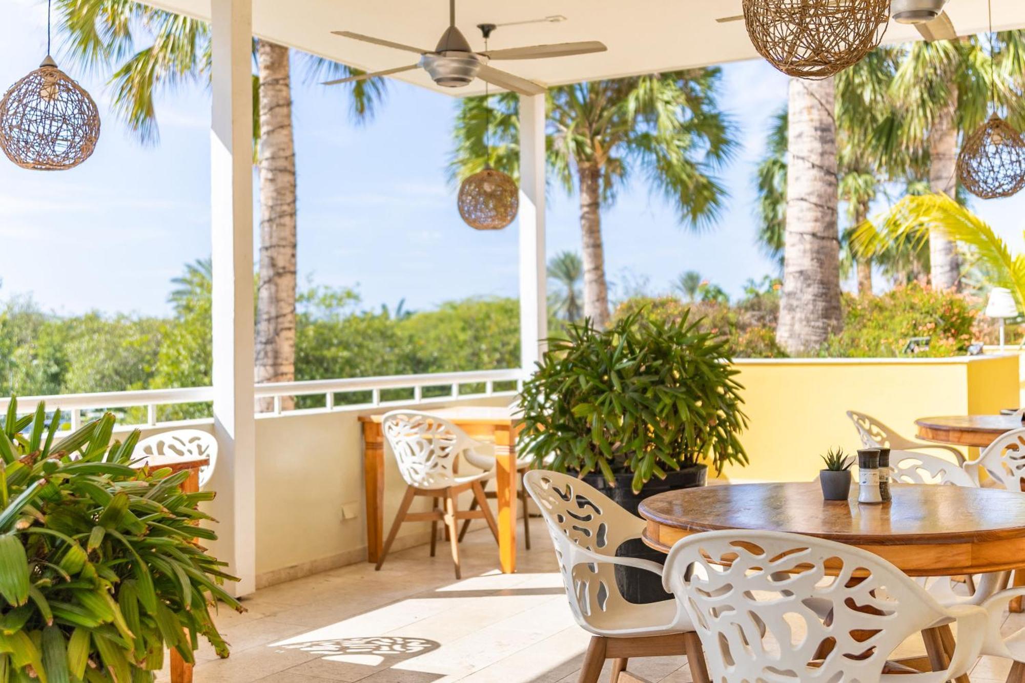 Bayside Boutique Hotel - Blue Bay Golf & Beach Resort Dorp Dorp Sint Michiel المظهر الخارجي الصورة