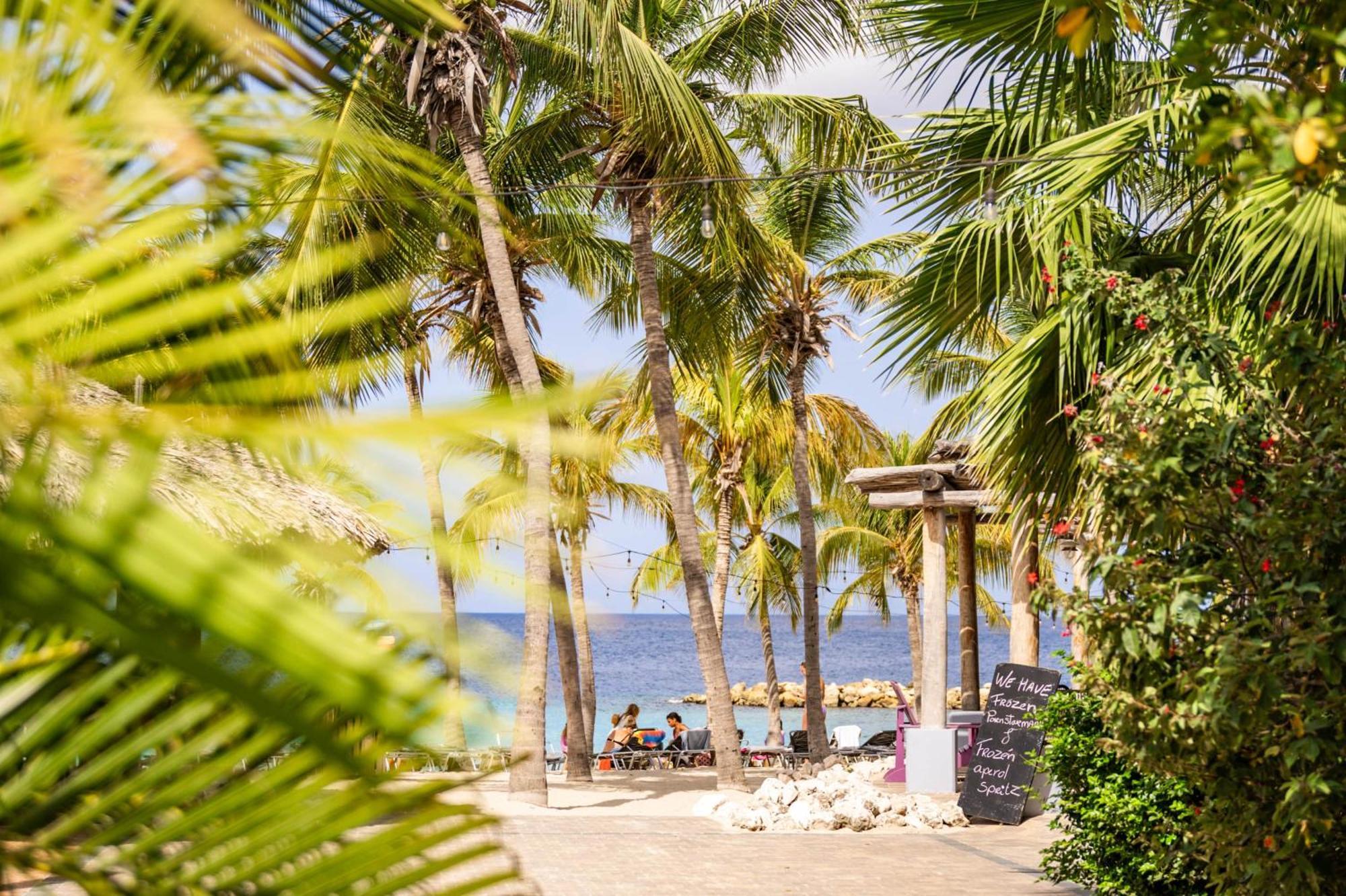 Bayside Boutique Hotel - Blue Bay Golf & Beach Resort Dorp Dorp Sint Michiel المظهر الخارجي الصورة