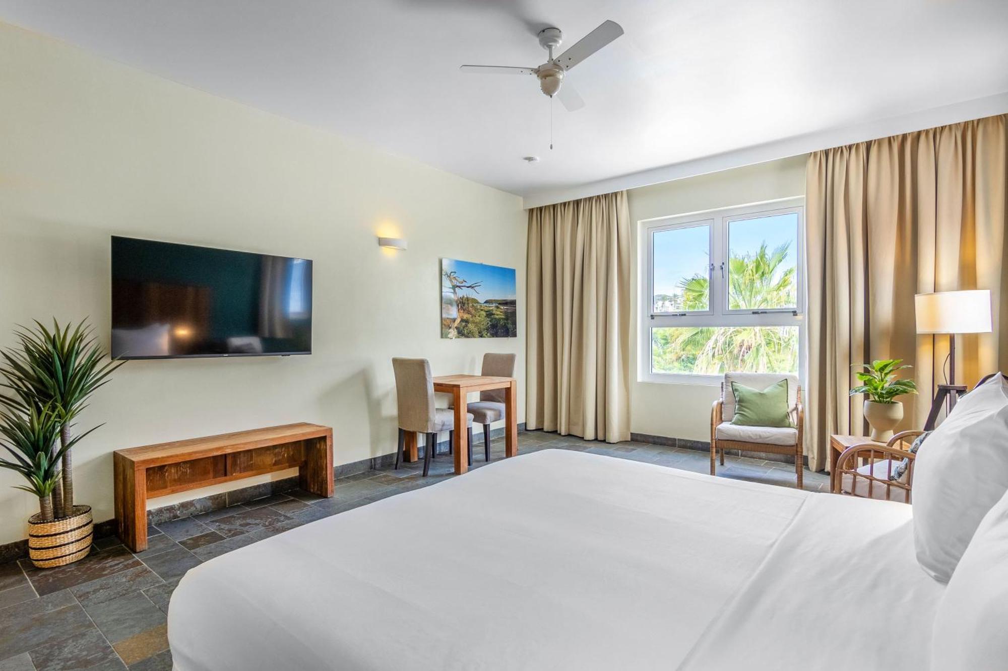 Bayside Boutique Hotel - Blue Bay Golf & Beach Resort Dorp Dorp Sint Michiel المظهر الخارجي الصورة