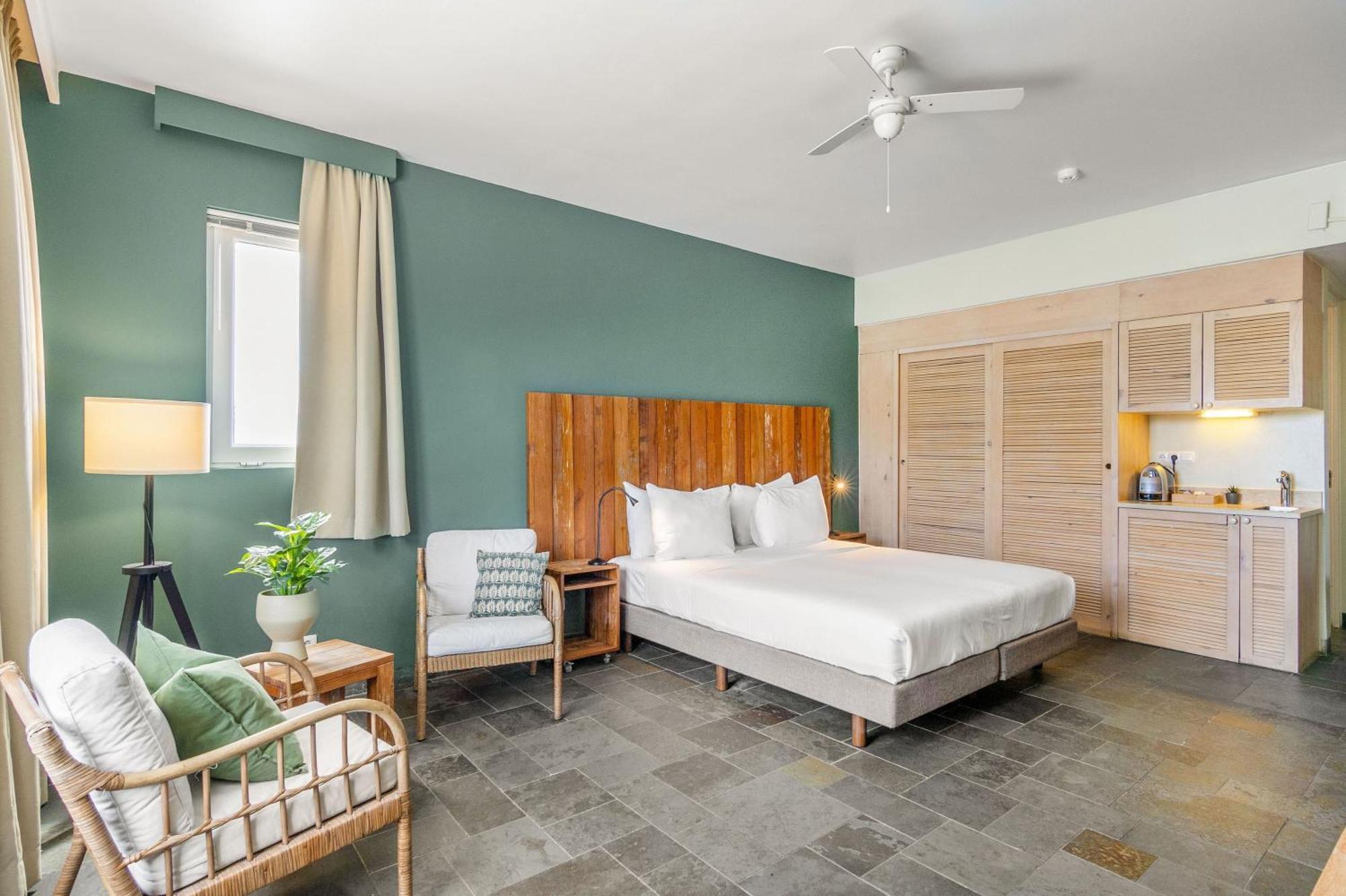 Bayside Boutique Hotel - Blue Bay Golf & Beach Resort Dorp Dorp Sint Michiel المظهر الخارجي الصورة