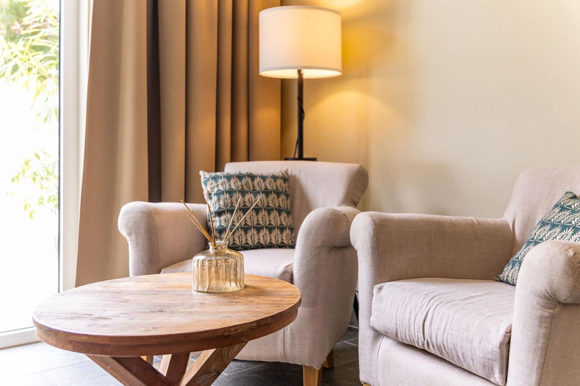 Bayside Boutique Hotel - Blue Bay Golf & Beach Resort Dorp Dorp Sint Michiel المظهر الخارجي الصورة