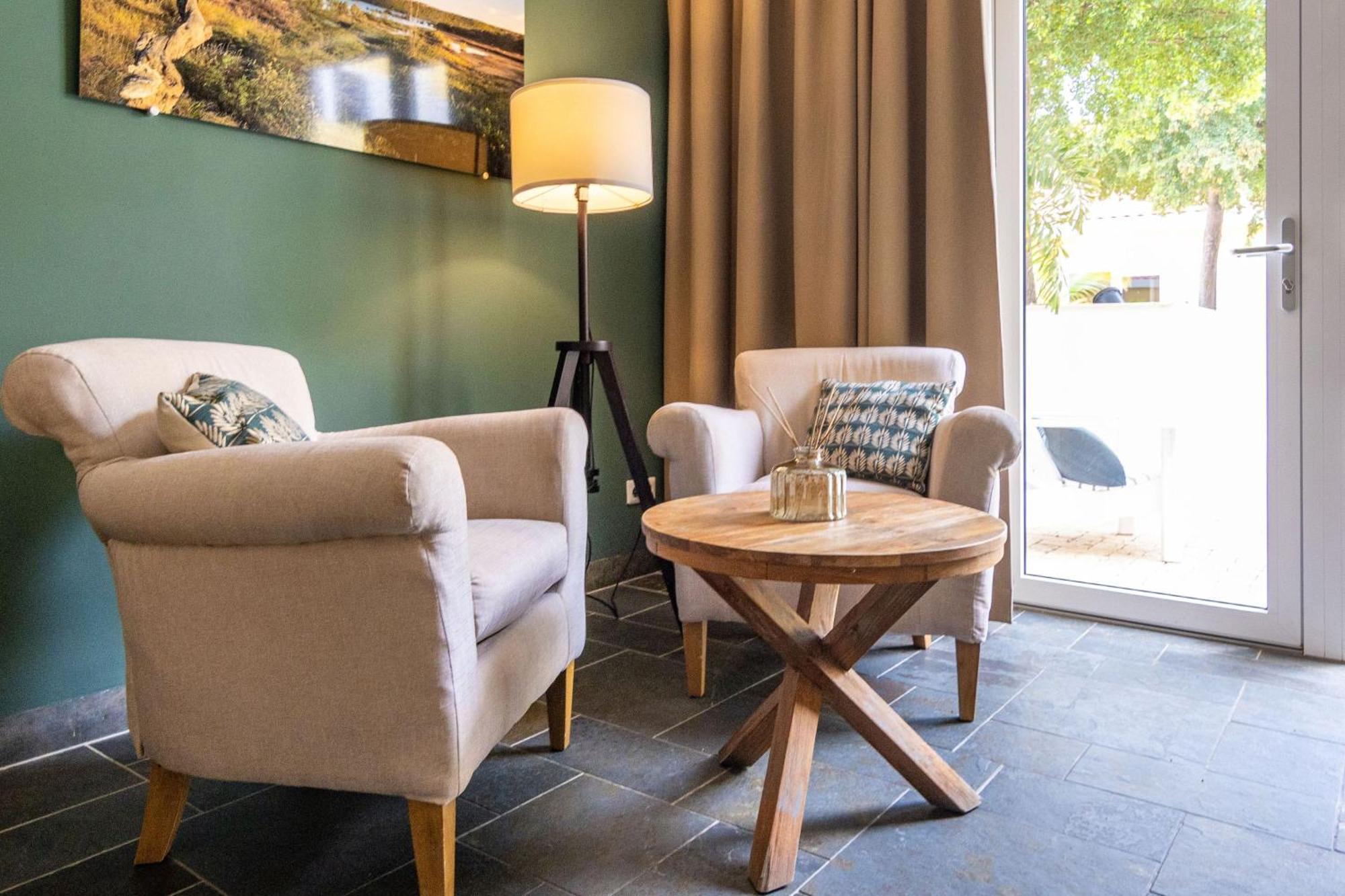 Bayside Boutique Hotel - Blue Bay Golf & Beach Resort Dorp Dorp Sint Michiel المظهر الخارجي الصورة