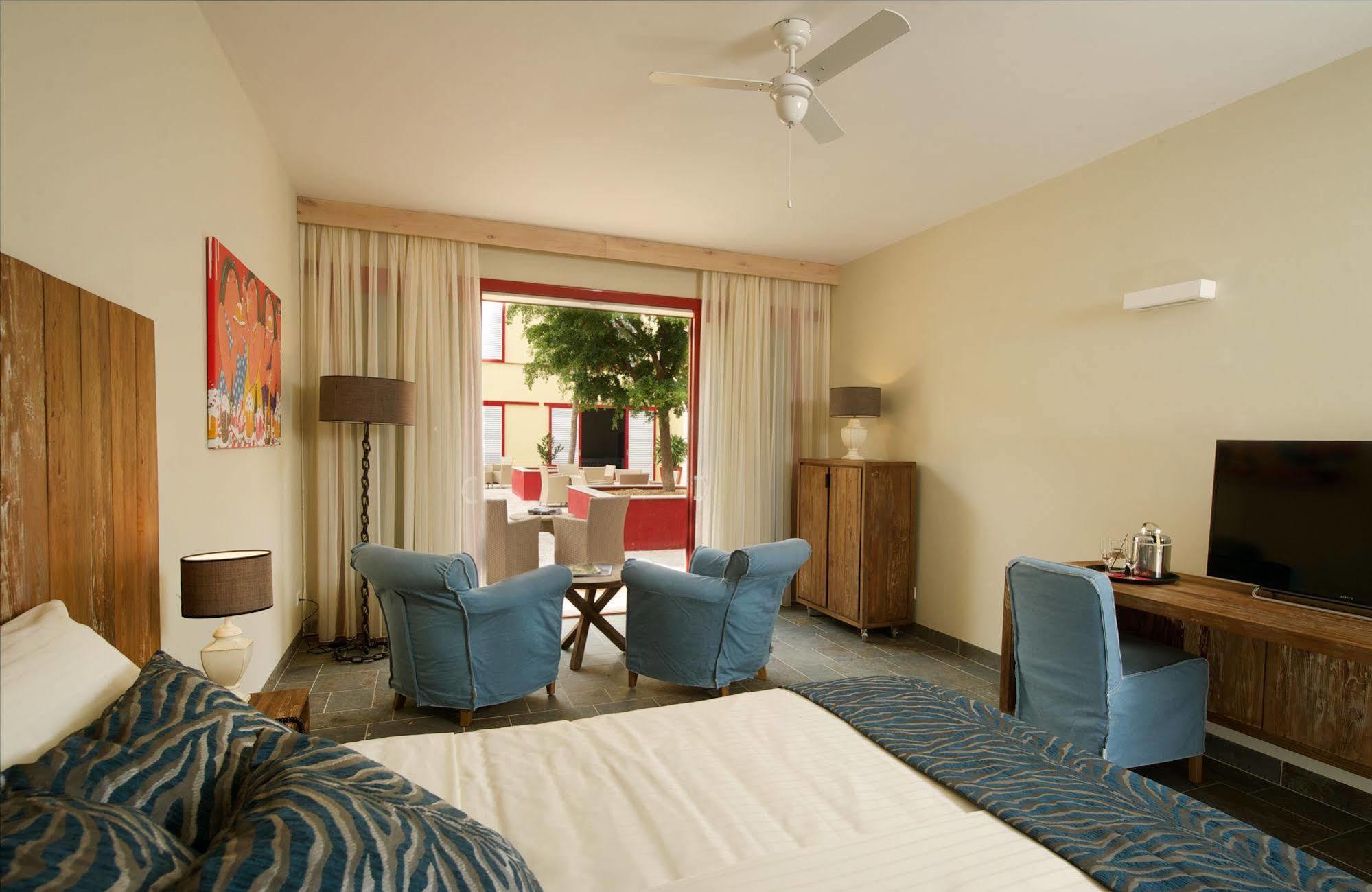 Bayside Boutique Hotel - Blue Bay Golf & Beach Resort Dorp Dorp Sint Michiel المظهر الخارجي الصورة